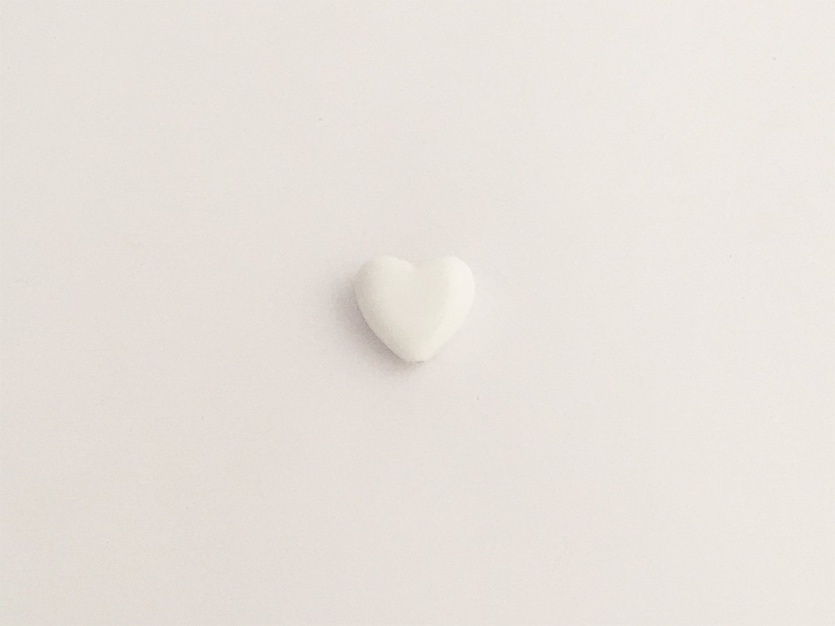 CUORE MM. 18 PLEXI B.CO PIENO