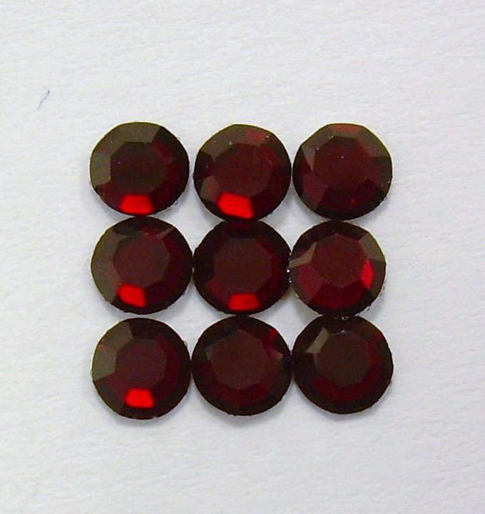 PRECIOSA STRASS HOT FIX SS10 SIAM