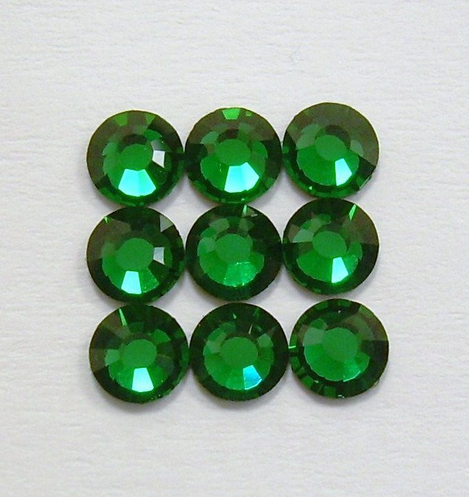 PRECIOSA STRASS HOT FIX SS16 EMERALD